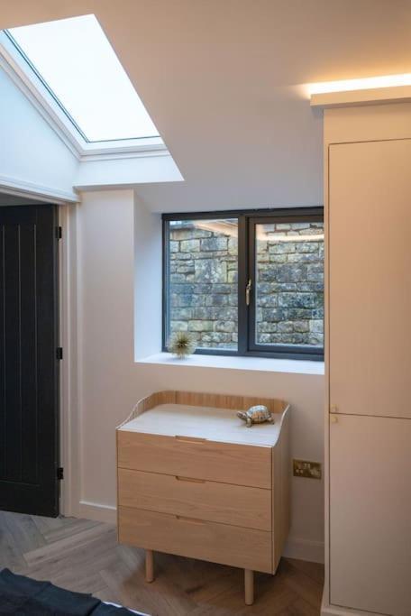 Chic Cotswold Tiny Home - Oddity House 블로클리 외부 사진
